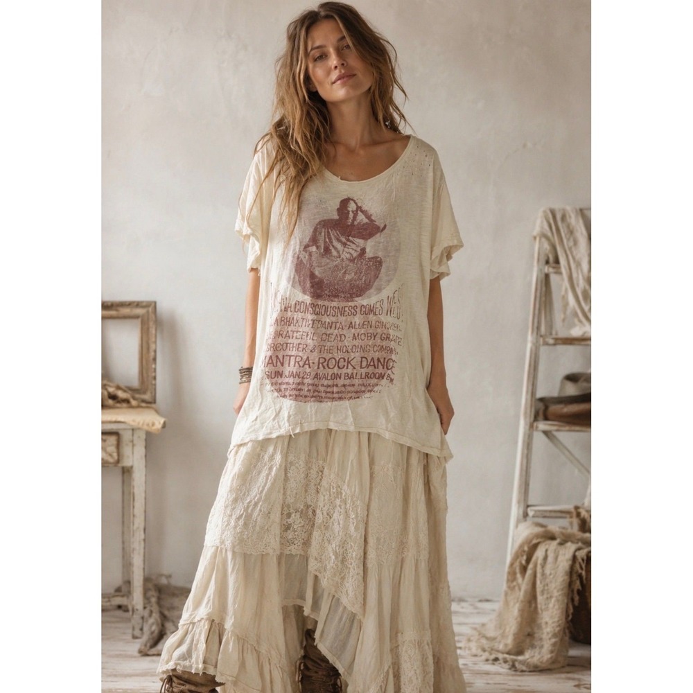 218-Magnolia pearl Mantra Dance cotton jersey t-shirt in moonlight